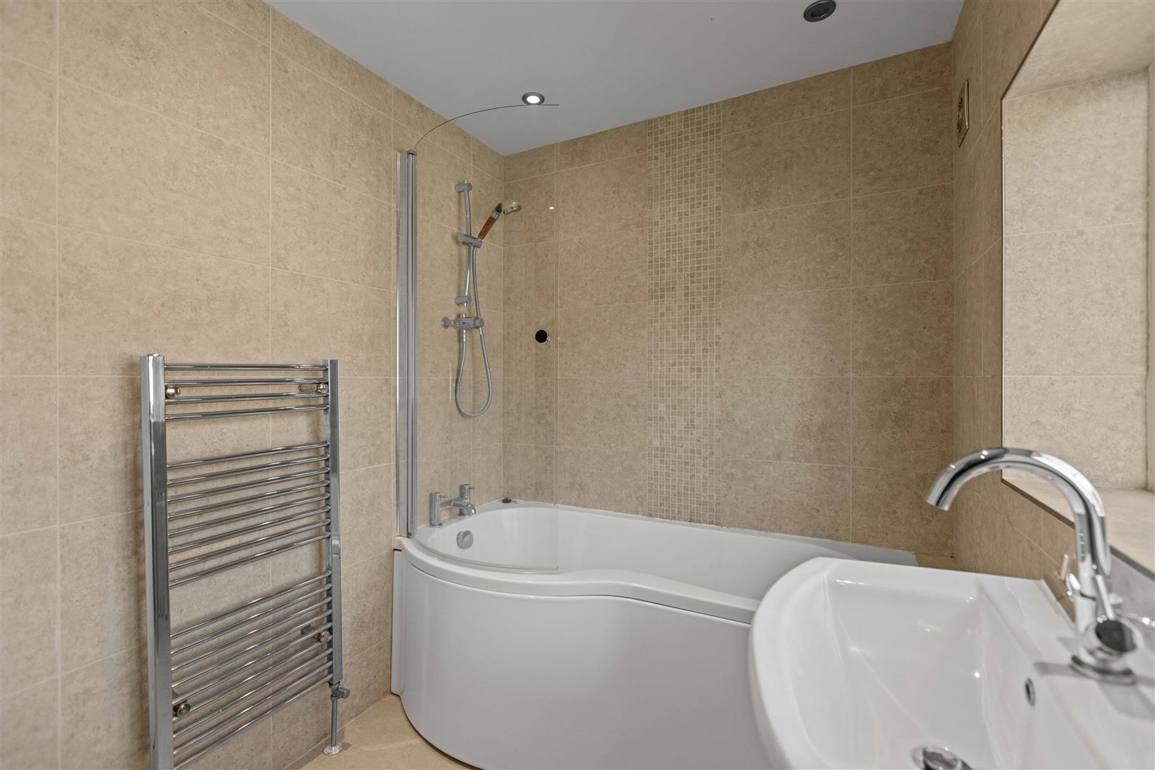 Carroll Crescent, Ascot